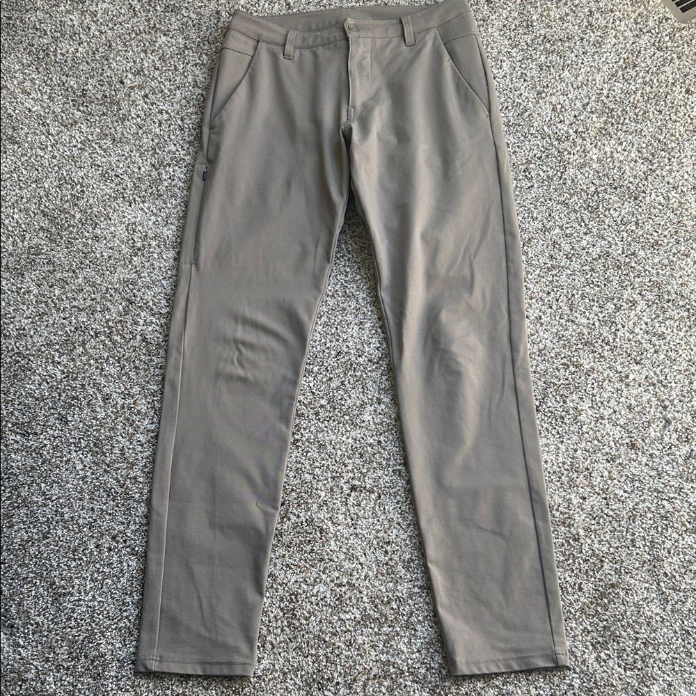 Bylt Basics Everyday Pants 2.0 - Slim Fit - 31” TALL
(Taupe)